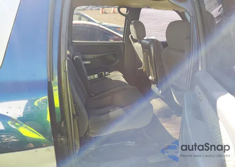 2002 Chevrolet Avalanche 1500 из США, поврежденный, VIN 3GNEC13T42G162499